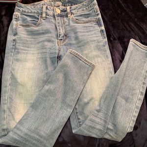American Eagle high waisted skinny jeans size 2